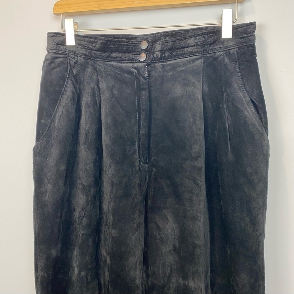 Danier • vintage black suede tapered trousers - Picture 4 of 11